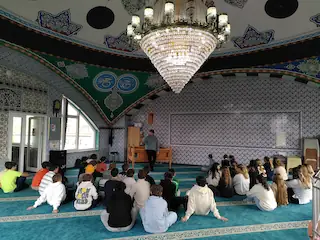 Brücken des Dialogs: Unterrichtsgang in die Pasinger Moschee