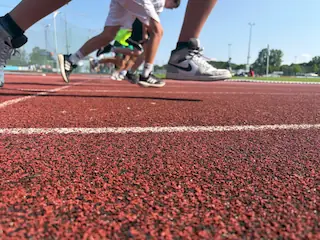 Spannende Wettkämpfe bei hochsommerlichen Temperaturen im Sportpark des TSV Eintracht Karlsfeld